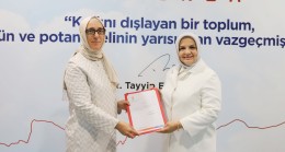 AK Parti İstanbul İl Kadın Kolları Başkanlığına Saliha Demirer atandı