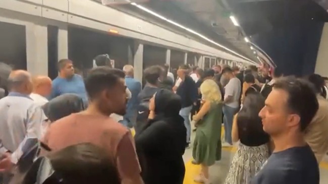 İstanbul’da Yıldız-Mahmutbey Metro hattında arıza meydana geldi