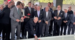 CHP Genel Başkanı Kemal Kılıçdaroğlu Adnan Menderes’in kabrini ziyaret etti!