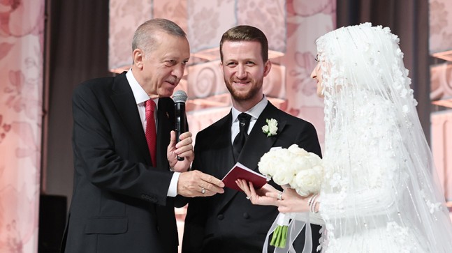 Erdoğan, yeğeni Usame Erdoğan ile Esma Saruhan’ın nikah törenine katıldı
