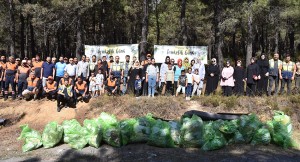Pendikli çevre gönüllüleri orman ve barajı temizlemek için seferber oldular