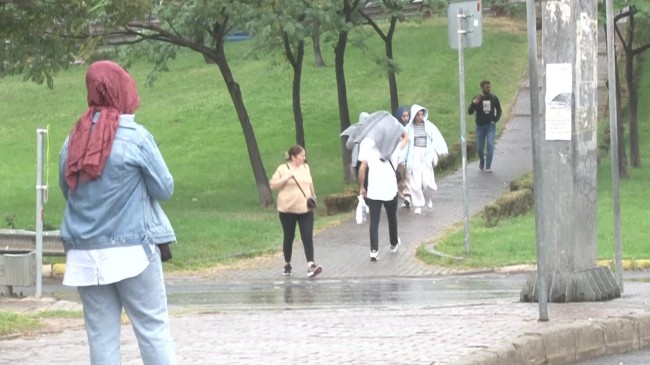 Yağmur İstanbulluları hazırlıksız yakaladı