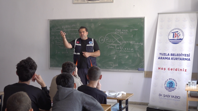 Tuzla’da Deprem Farkındalığı: 120 kişiye günlük eğitimler veriliyor