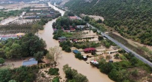 Şile Ağva’da şiddetli yağış nedeniyle Yeşilçay Deresi taştı
