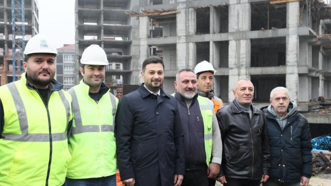 Kağıthane Belediye Başkanı Öztekin, dönüşüm projesindeki inşaatı gezdi