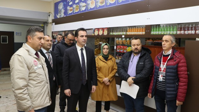 Sancaktepe Kaymakamı Ahmet Karakaya okullardaki kantin ve yemekhaneleri denetledi
