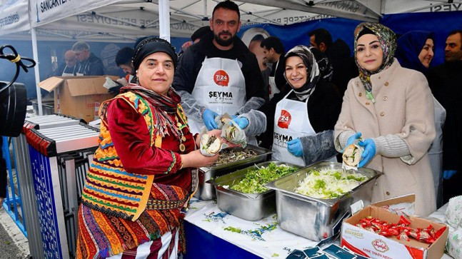 Sancaktepe Belediyesi, festivalde vatandaşlara 5 ton hamsi ikram etti