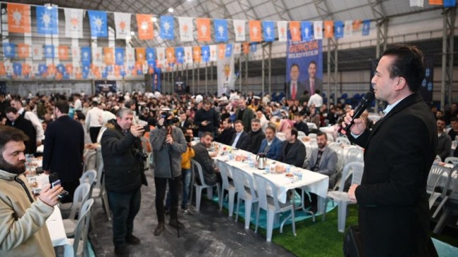 Belediye Başkanı Şadi Yazıcı, AK Parti Tuzla teşkilatlarıyla iftarda buluştu