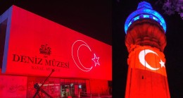 Tarihi Beyazıt Kulesi’ne Türk bayrağı yansıtıldı