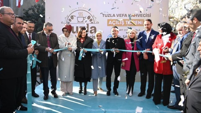 Tuzla’ya tarihi meydanda yeni buluşma noktası: Tuzla Vefa Kahvecisi açıldı