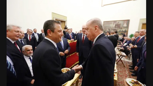 Cumhurbaşkanı Erdoğan ile CHP Genel Başkanı Özel TBMM’de buluştu