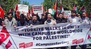 AK Parti İstanbul Gençlik Kolları’ndan Filistin’e destek yürüyüşü