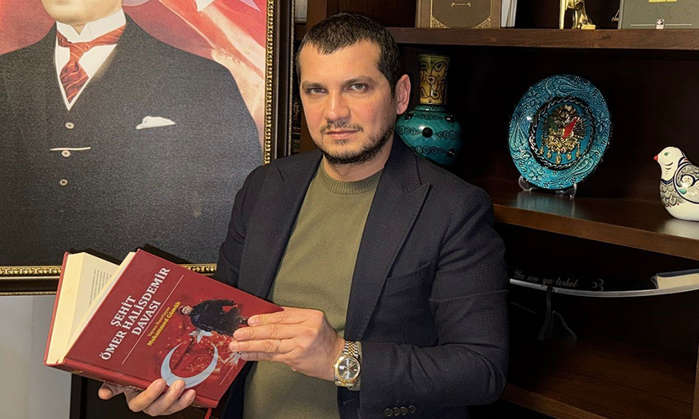 Hakan Şükür'e tazminat kazandıran hakimler hakkında HSK'ya ihraç talebi »  İstanbul Takipte İstanbul Yerel Haber